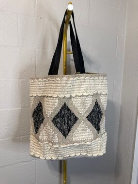 Panache Cream Tote with Black Diamond Motif
